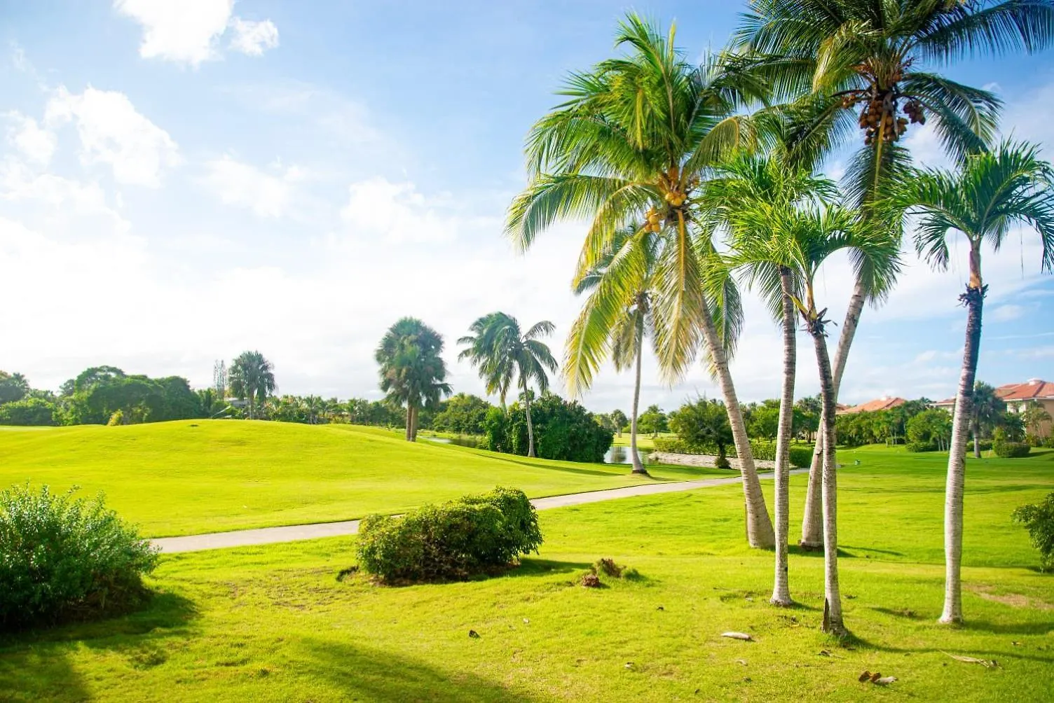 Beautiful 2-Bedroom Apartment In Cocotal With Amazing Lake Views And Pools Punta Cana