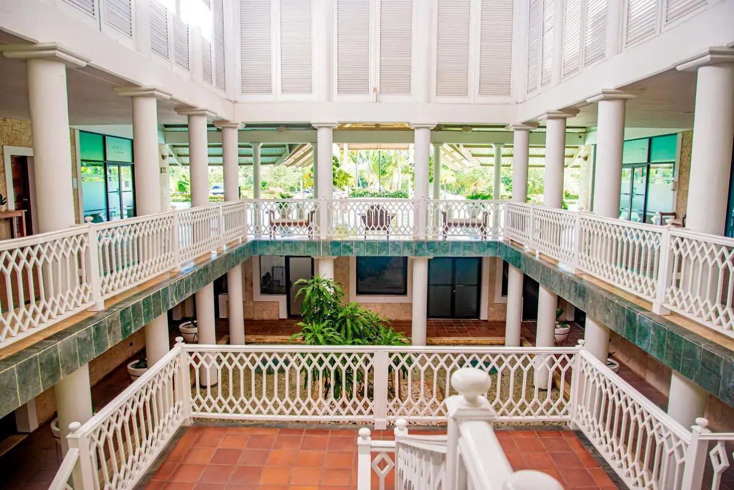 Beautiful 2-Bedroom Apartment In Cocotal With Amazing Lake Views And Pools Punta Cana Dominikana