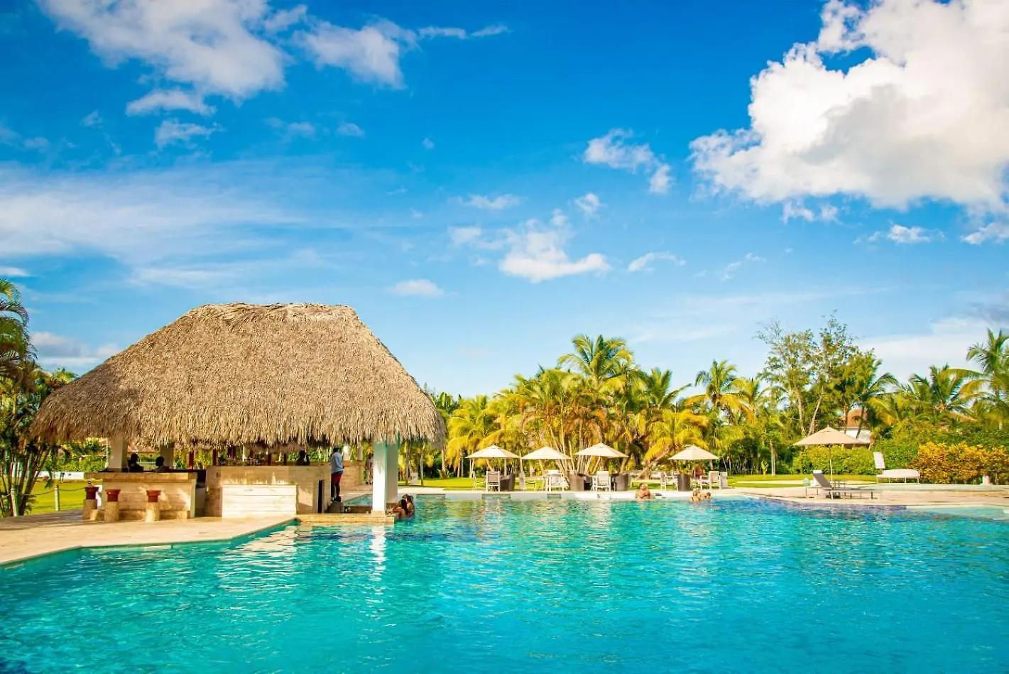 Beautiful 2-Bedroom Apartment In Cocotal With Amazing Lake Views And Pools Punta Cana Dominikana